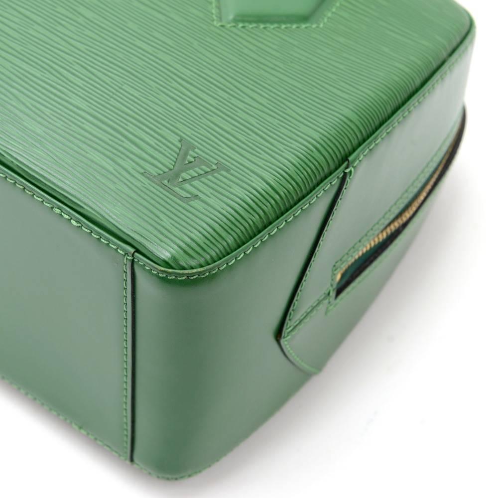Louis Vuitton Sablon Green Epi Leather Hand Bag  3