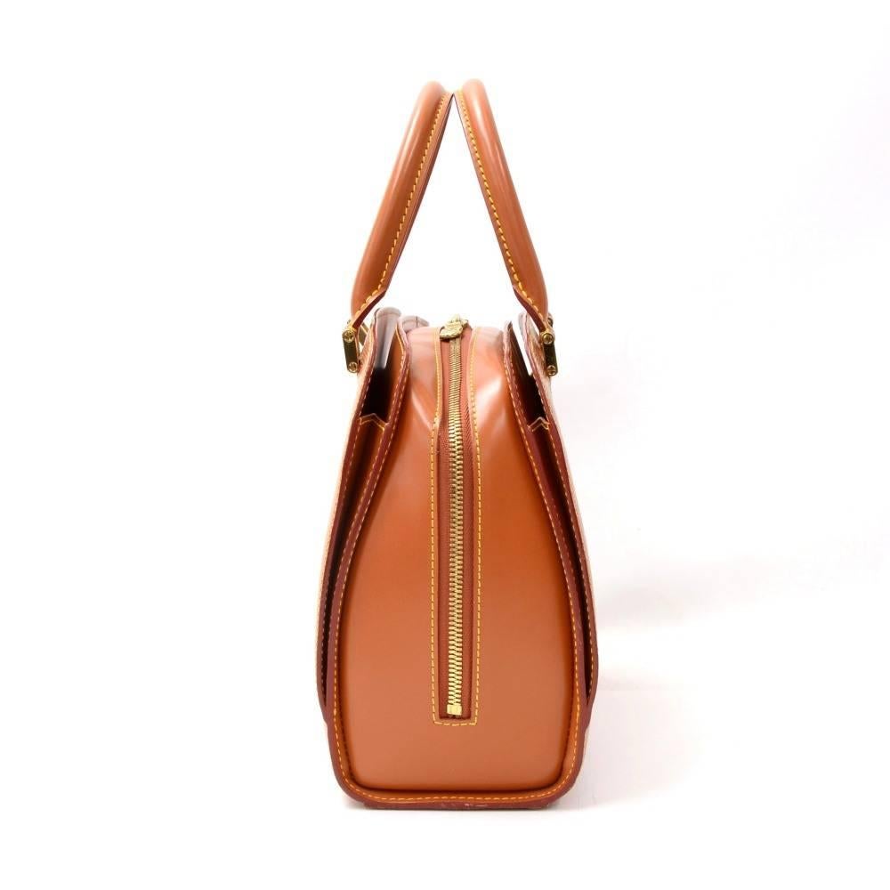 Women's Louis Vuitton Pont Neuf Cipango Gold Epi Leather Hand Bag 