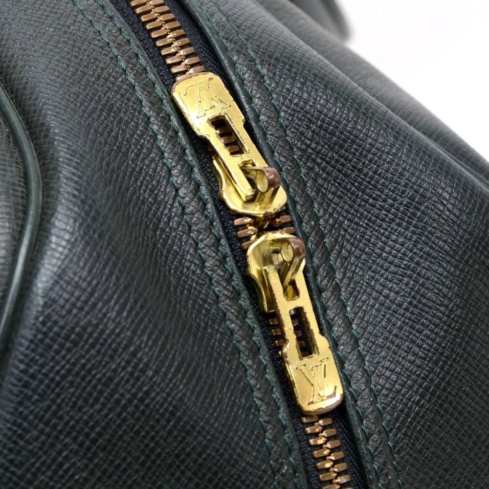 Women's Louis Vuitton Kendall PM Dark Green Taiga Leather Travel Bag + Strap 