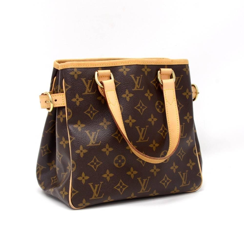Louis Vuitton Batignolles handbag in Monogram canvas. Inside has brown fabric lining and 1 zipped pocket and 1 for mobile or glasses. It is specially designed to keep all your items perfectly organized!

Made in: France
Serial Number: VI0095
Size: