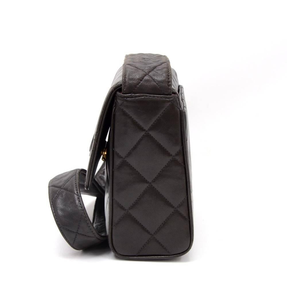 Vintage Chanel Black Quilted Leather Shoulder Pochette Bag In Fair Condition In Fukuoka, Kyushu