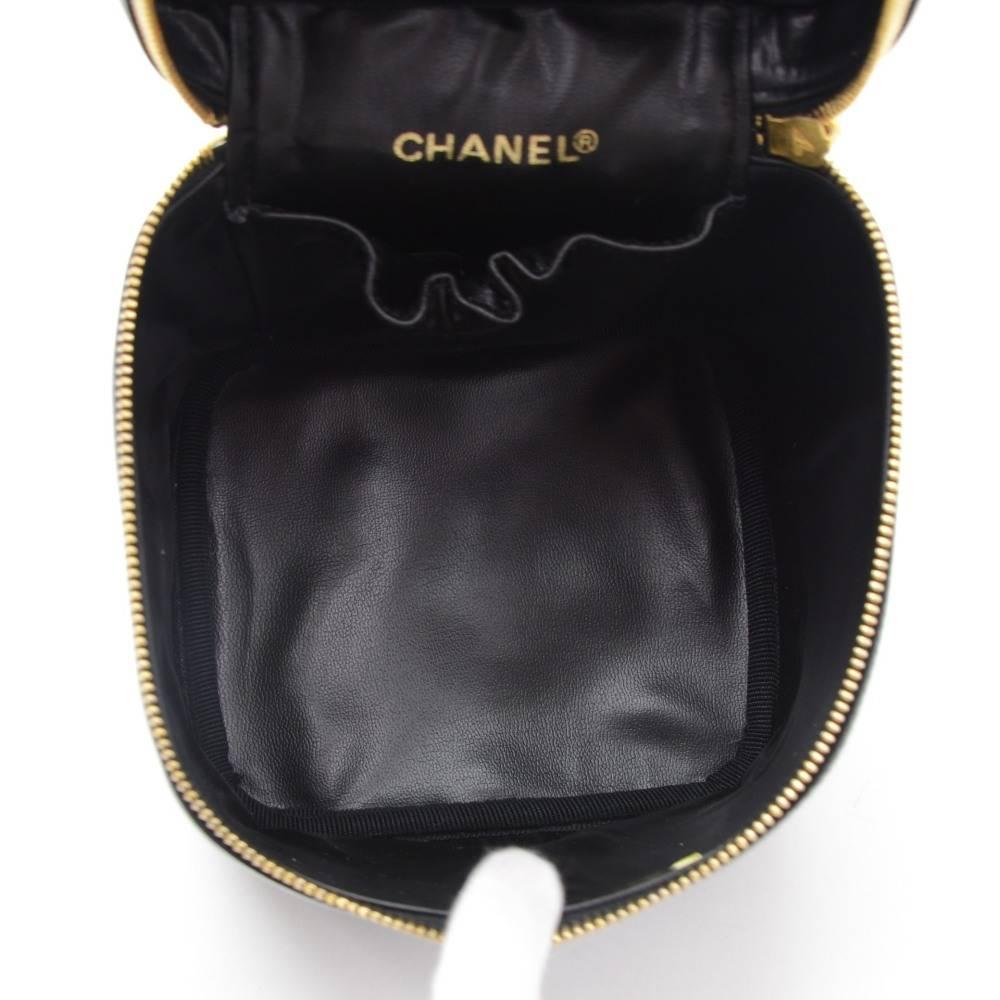 Vintage Chanel Vanity Black Leather Cosmetic Hand Bag 6