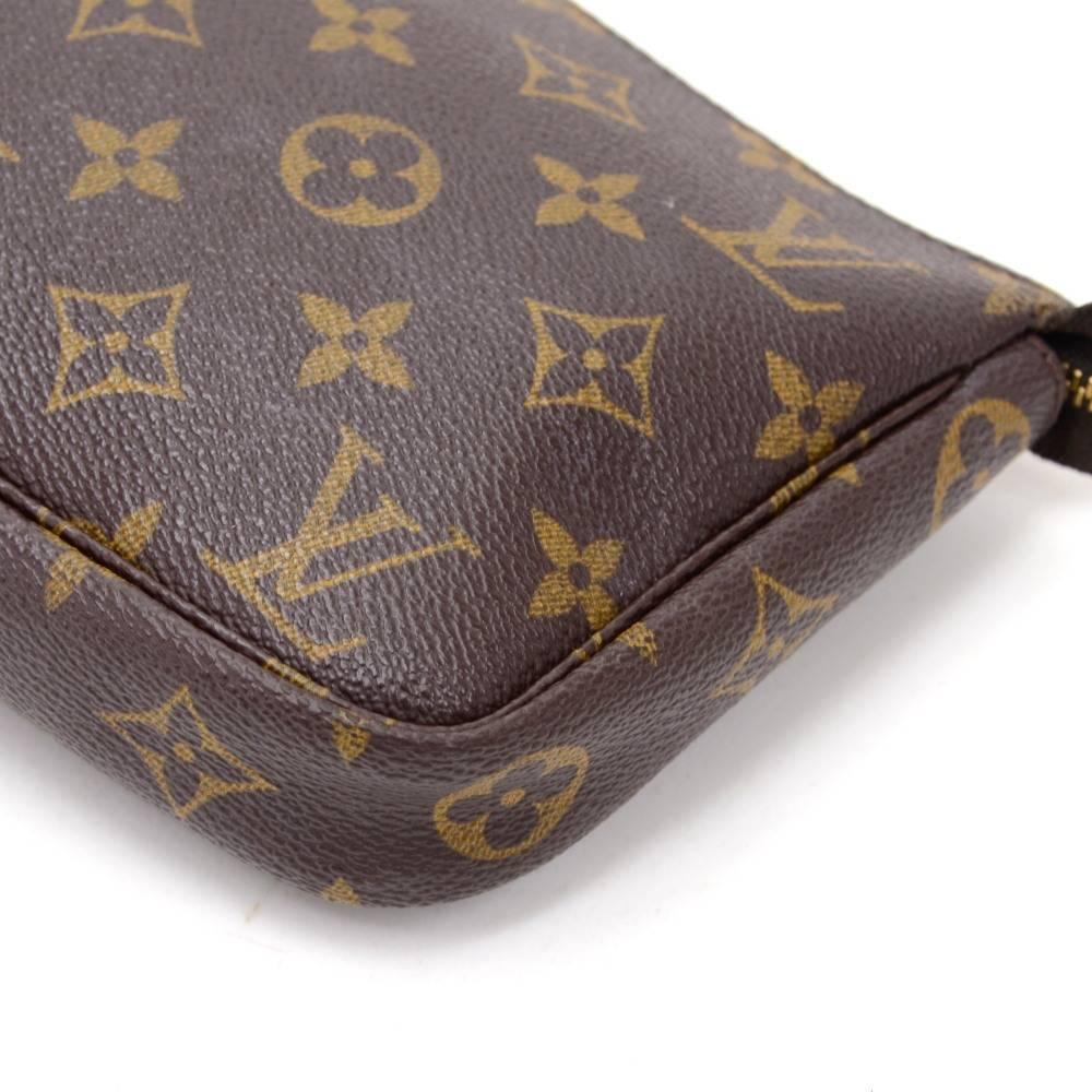 Louis Vuitton Pochette Accessories Monogram Canvas Hand Bag 3