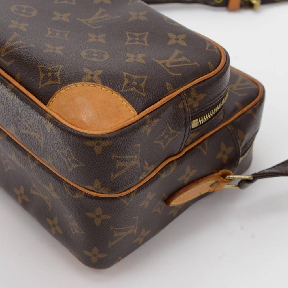 Louis Vuitton Nil Monogram Canvas Shoulder Bag 2