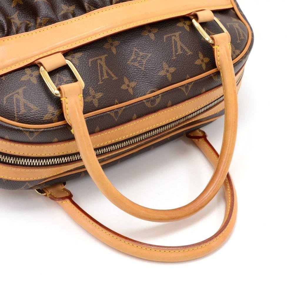 Louis Vuitton Mizi Monogram Canvas Hand Bag - Limited 2