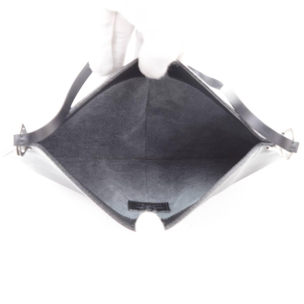 Louis Vuitton Pochette Demi Lune Black Epi Leather Hand Bag 6