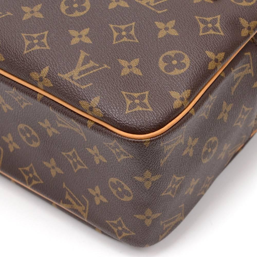 Louis Vuitton Cite GM Monogram Canvas Shoulder Bag 2