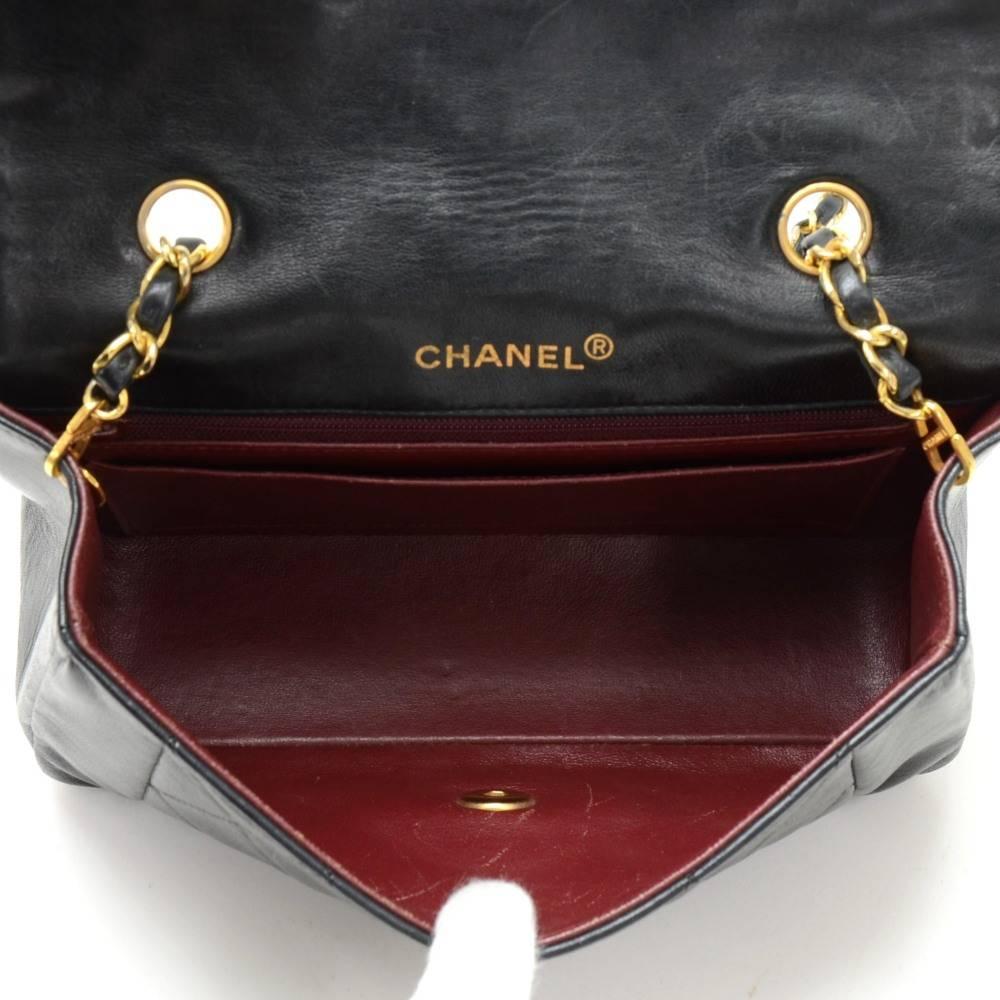 Vintage Chanel 9