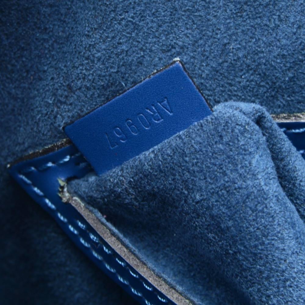 Louis Vuitton Alma Blue Epi Leather Hand Bag 4