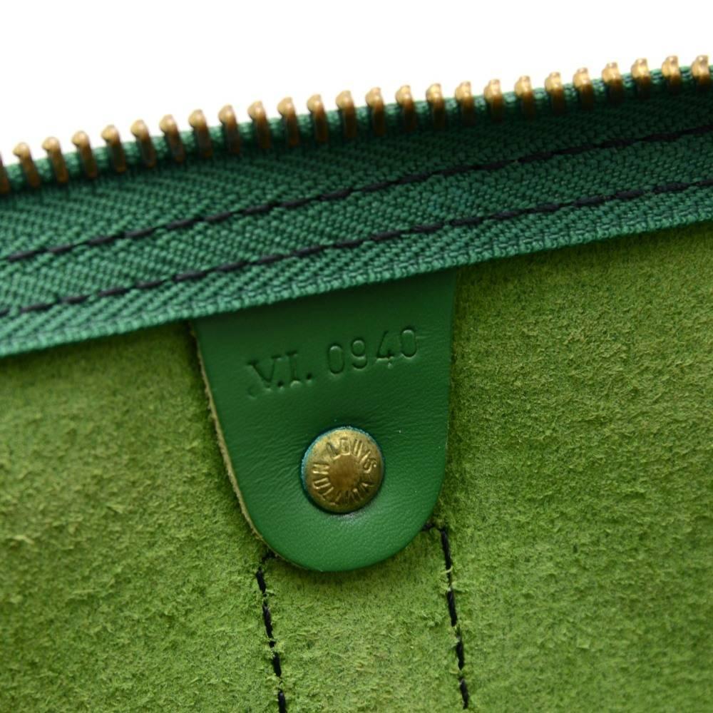 Vintage Louis Vuitton Keepall 55 Green Epi Leather Duffle Travel Bag 4
