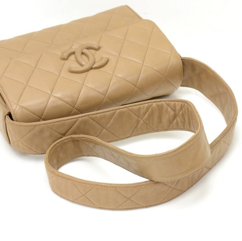 Vintage Chanel 9