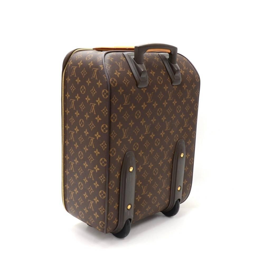 Louis Vuitton Pegase 45 a classic from the Louis Vuitton rolling travel luggage collection. It has 1 exterior slip pocket with zipper. Top has double zipper for secure and easy access. Inside has 1 zipper pocket. Great for any trip!

Made in: