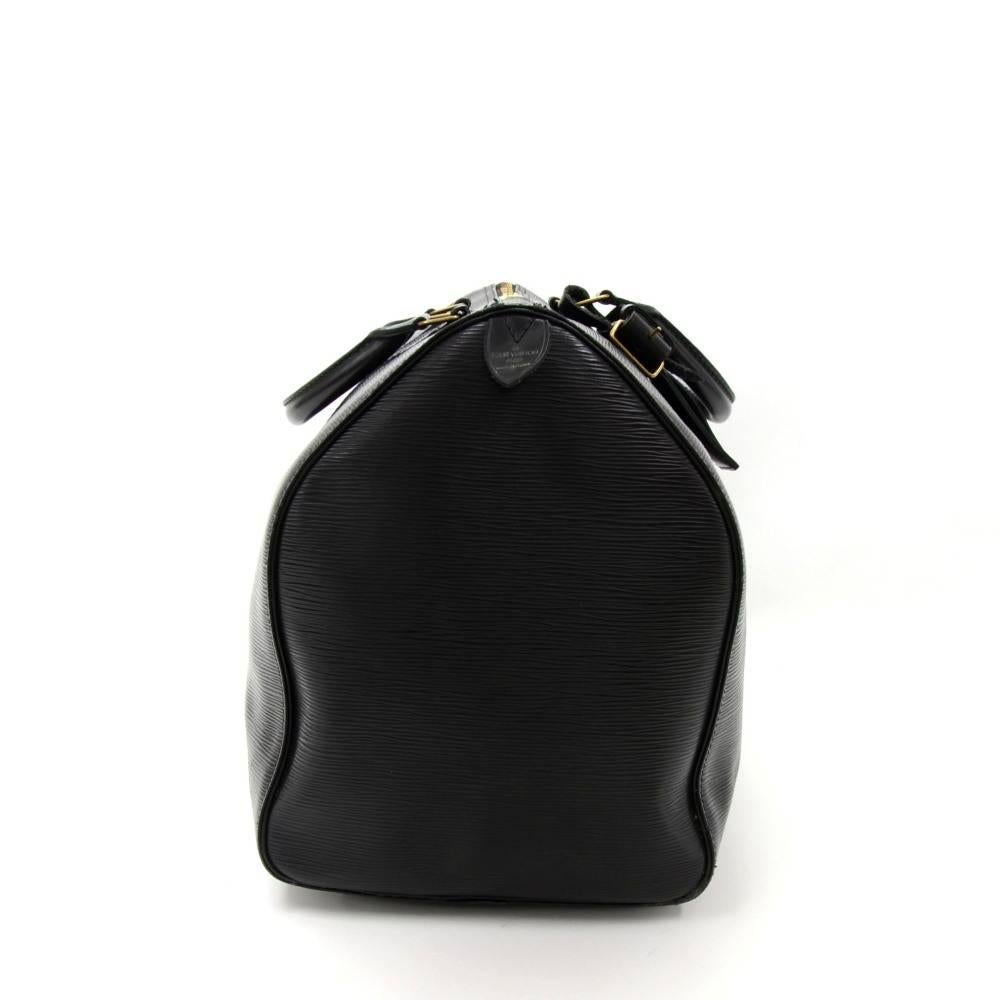 Women's or Men's Vintage Louis Vuitton Keepall 50 Black Epi Leather Travel Bag