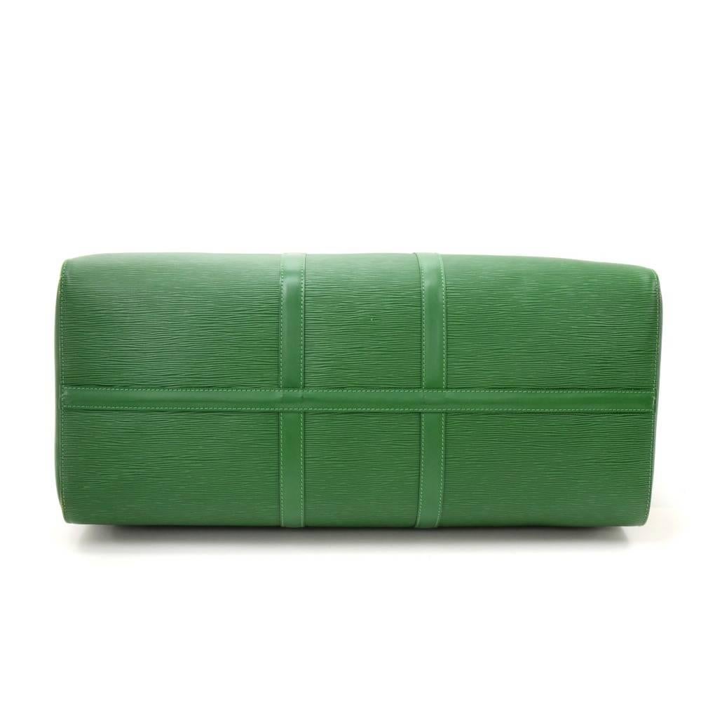 Women's or Men's Louis Vuitton Vintage Keepall 55 Green Epi Leather Duffle Travel Bag
