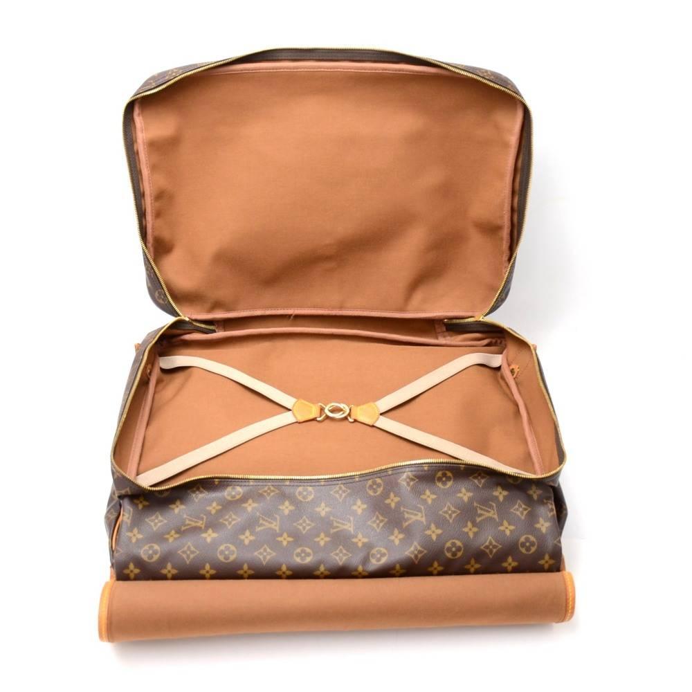 Louis Vuitton Sac Chasse Monogram Canvas Travel Bag + Strap 4
