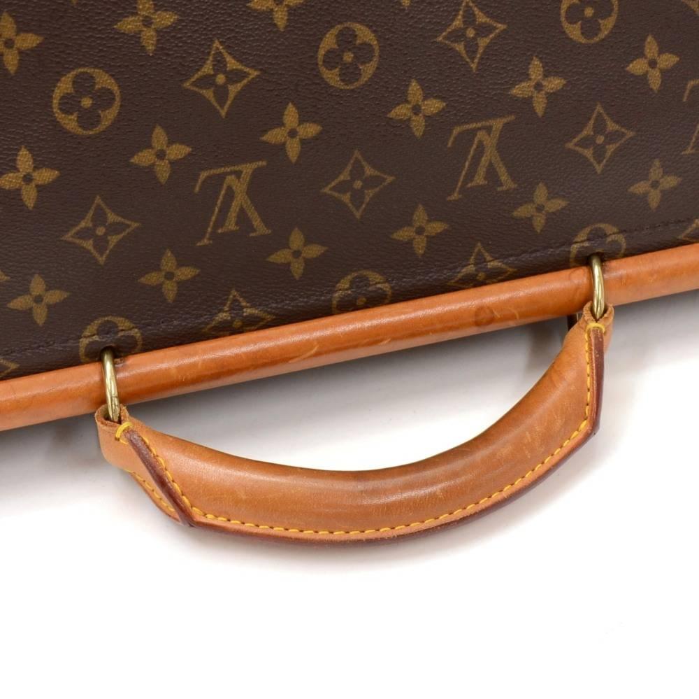 Louis Vuitton Sac Chasse Monogram Canvas Travel Bag + Strap 2