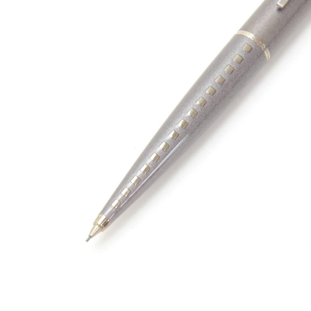 Louis Vuitton Jet Ligne Gray Silver Color Mechanical Pencil  In Excellent Condition For Sale In Fukuoka, Kyushu