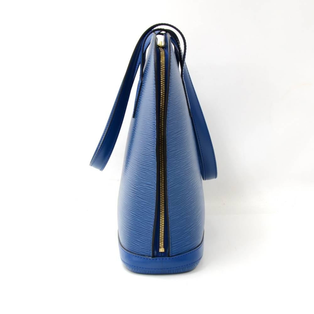 Women's Louis Vuitton Vintage Lussac Blue Epi Leather Large Shoulder Bag