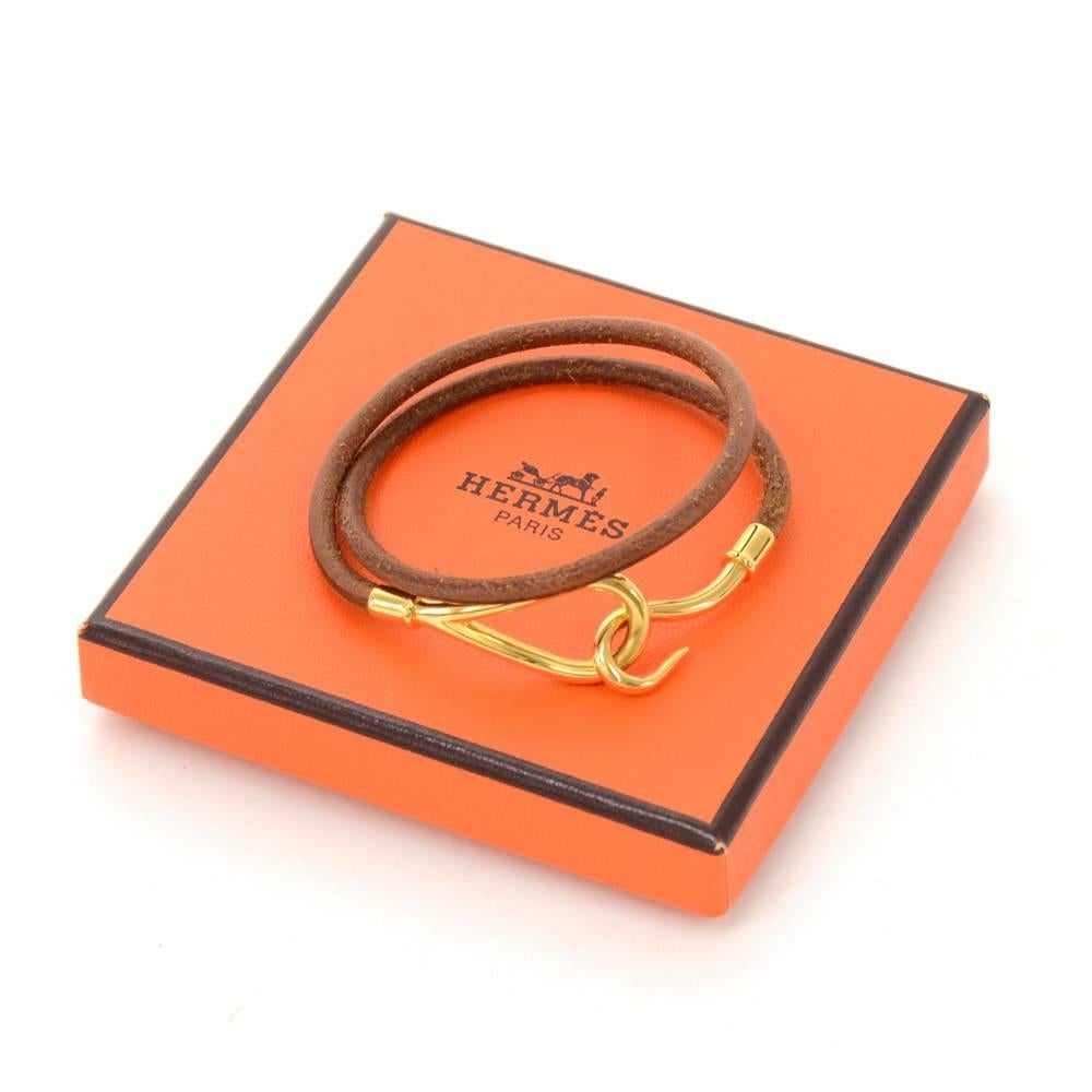 Hermes long leather Jumbo bracelet. Hermes is engraved on the hook. It is very stylish and great statement wherever you go. 

Size: 15 x 0.2 x 0 inches or 38 x 0.5 x 0 cm
Color: Brown
Dust bag:   Not included  
Box:   Yes included