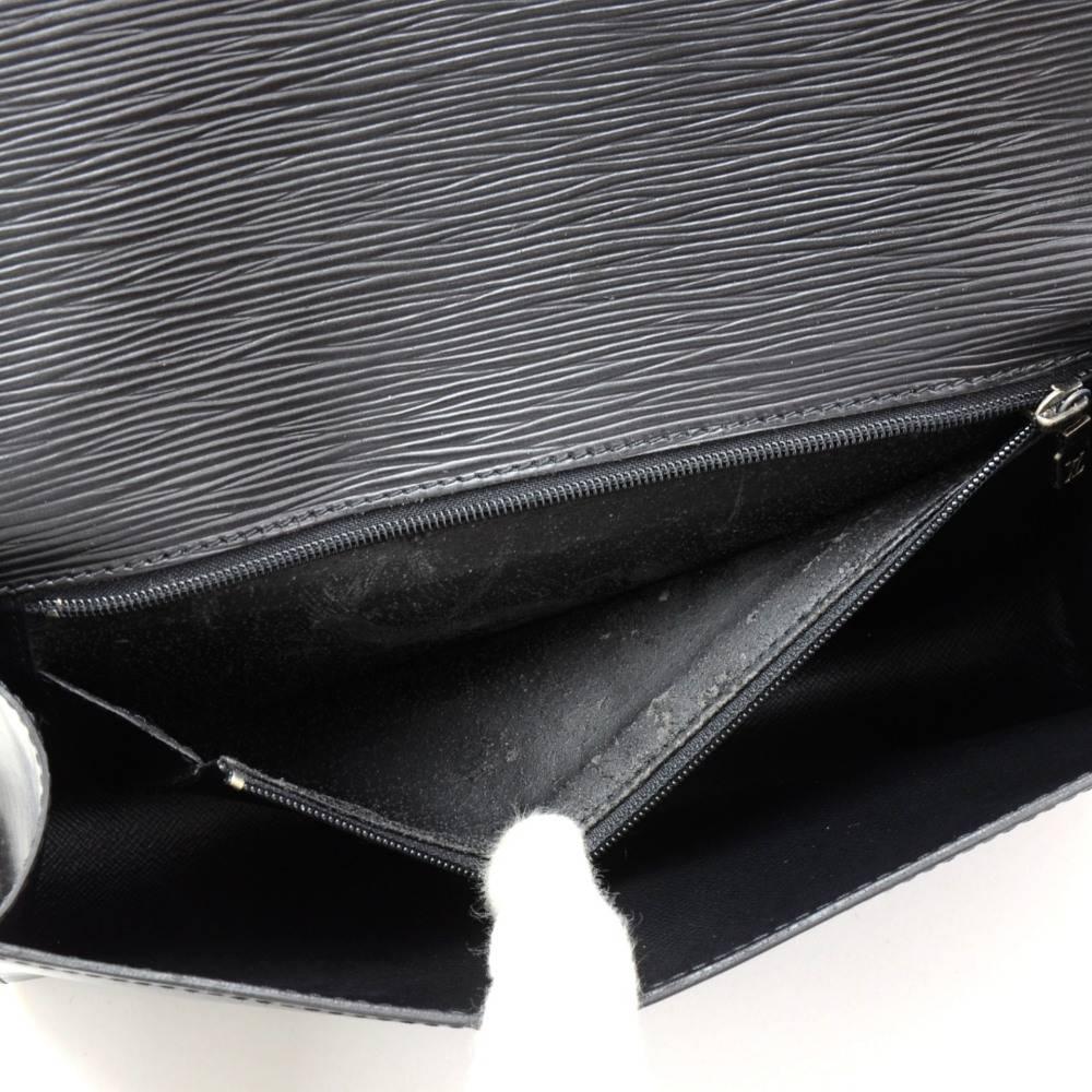 Louis Vuitton Vintage Pochette Chaillot Black Epi Leather Clutch Bag 6