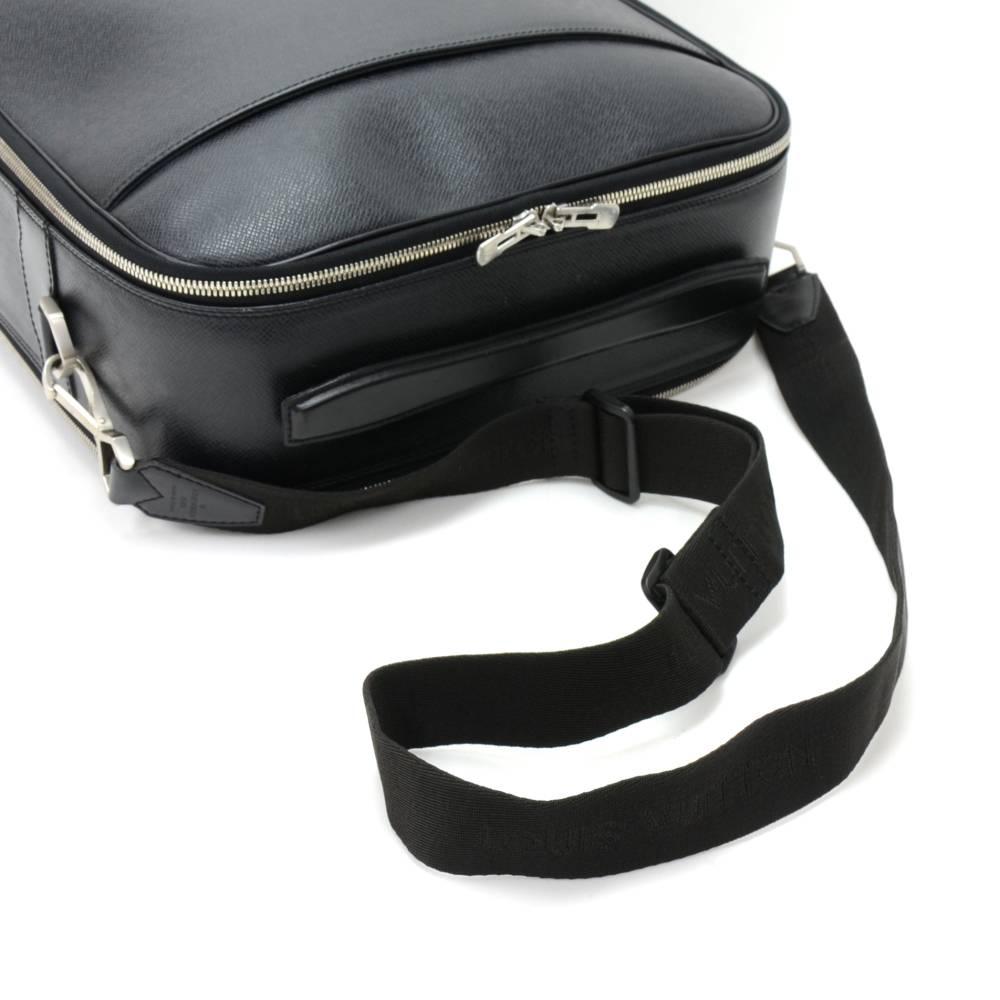 Louis Vuitton Black Taiga Leather Laptop Briefcase Bag and Strap 3