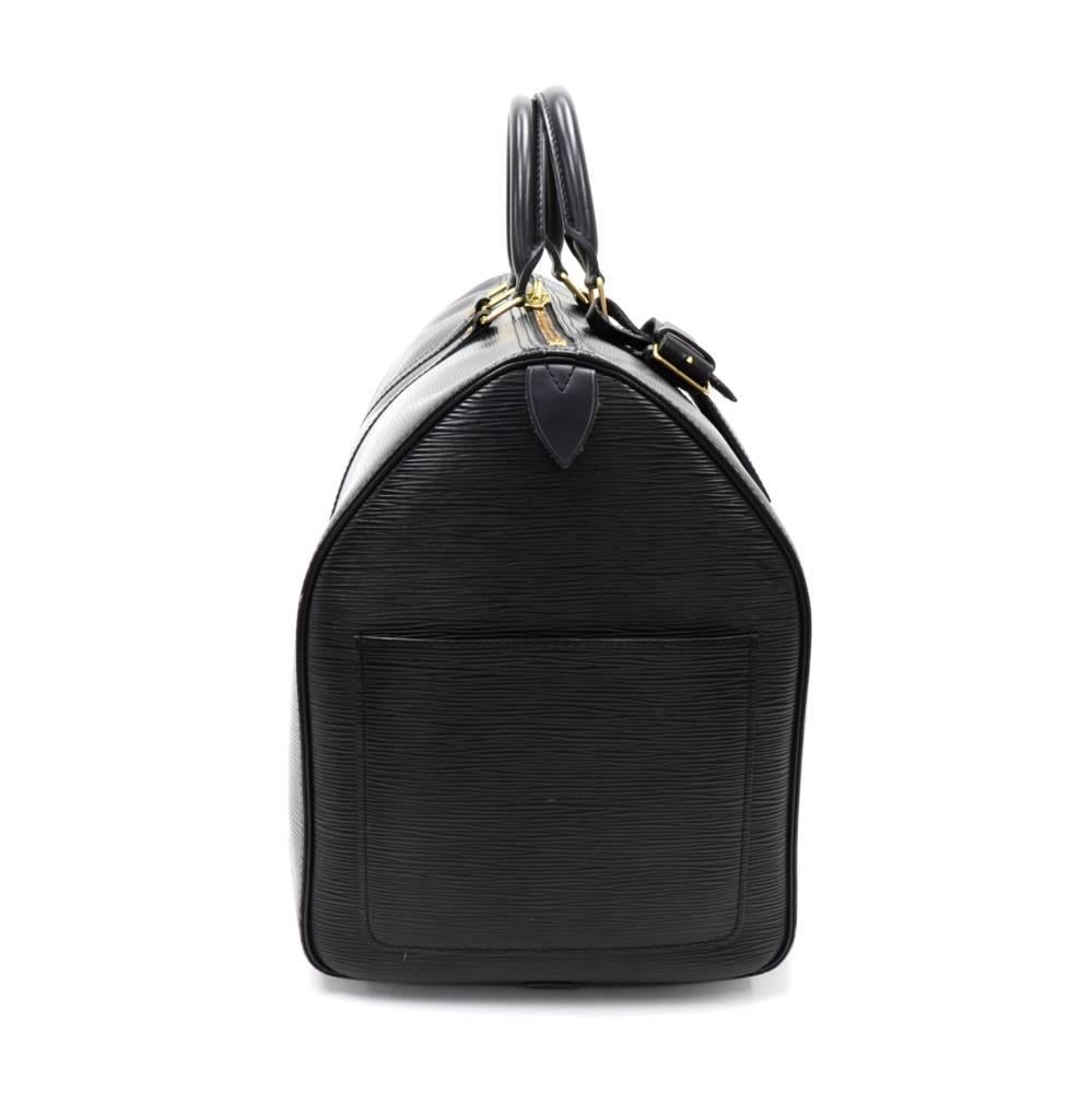 Women's or Men's Vintage Louis Vuitton Keepall 50 Black Epi Leather Travel Bag 