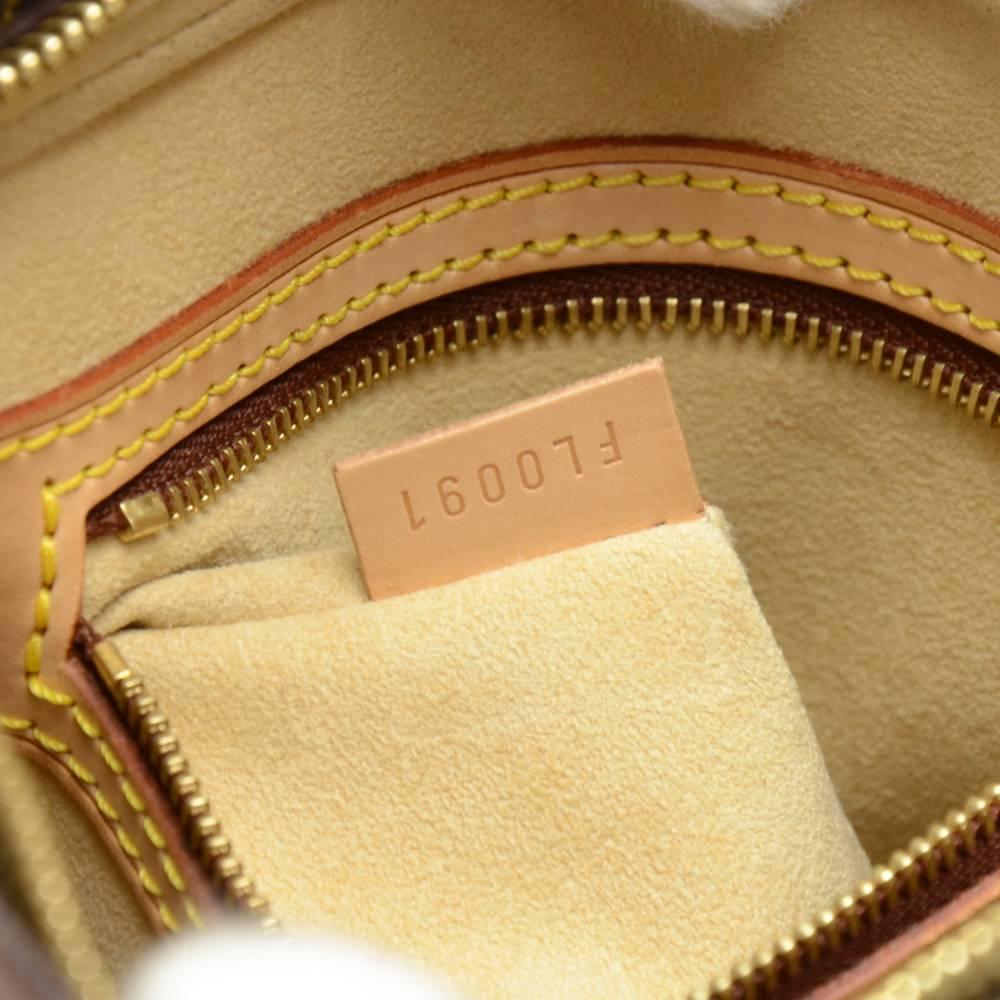 Louis Vuitton Looping MM Monogram Canvas Handbag  2