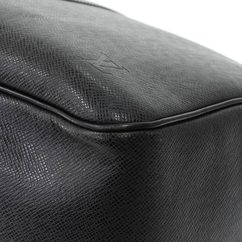 Louis Vuitton Kendall PM Black Taiga Leather Travel Bag + Strap 2