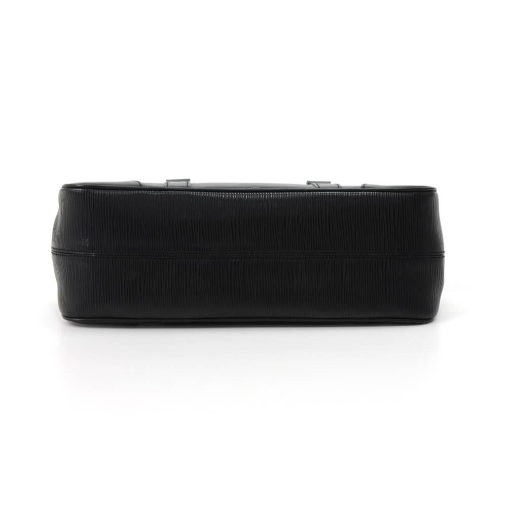 Louis Vuitton Segur PM Black Epi Leather Shoulder Hand Bag For Sale 1