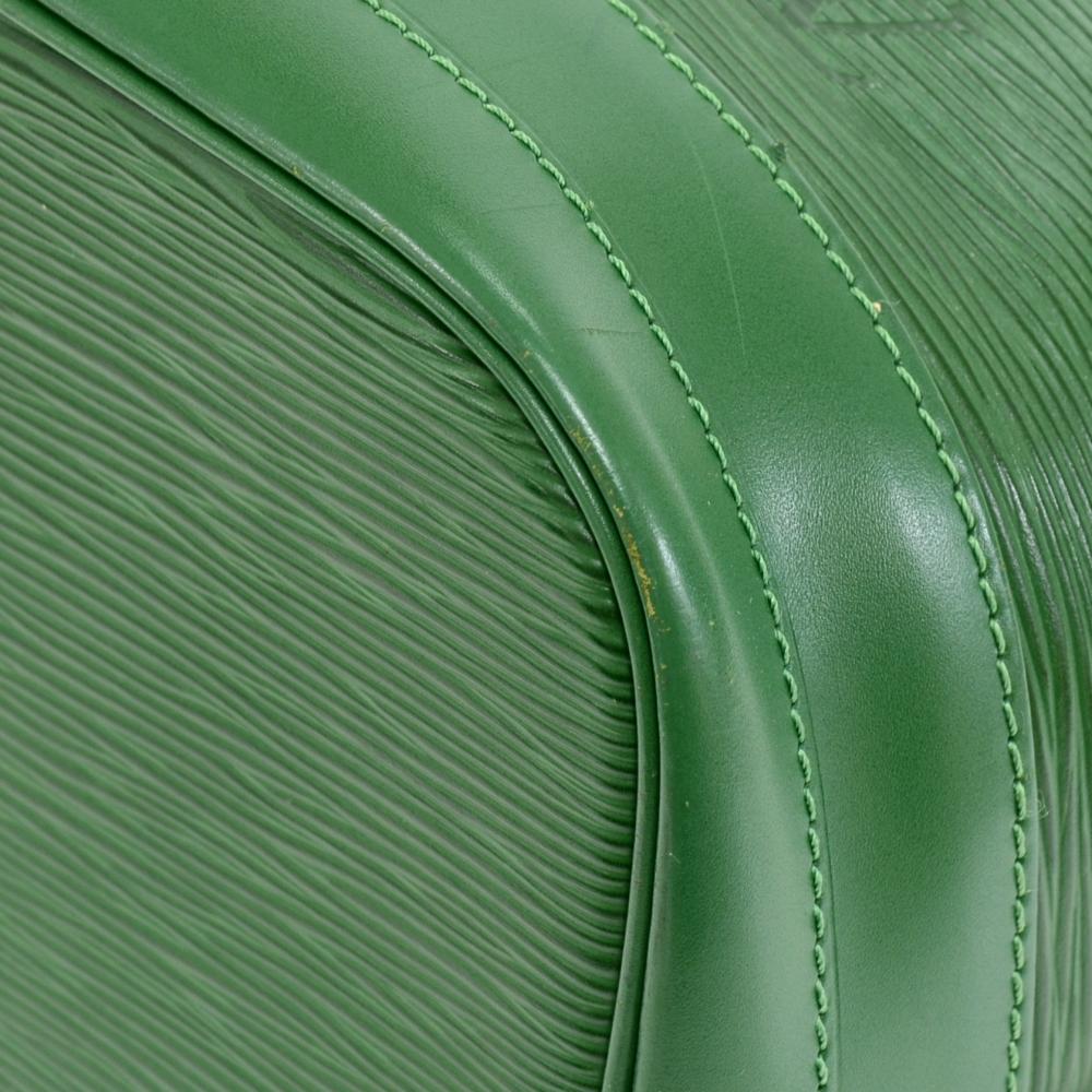 Vintage Louis Vuitton Noe Large Green Epi Leather Shoulder Bag For Sale 1