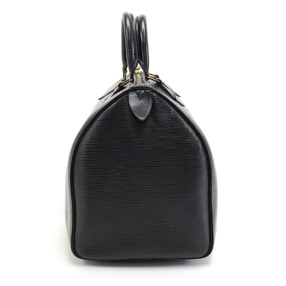 Women's or Men's Vintage Louis Vuitton Speedy 35 Black Epi Leather City Hand Bag