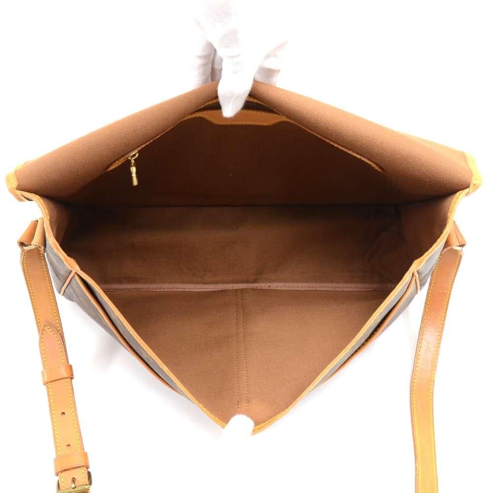 LM965 Vintage Louis Vuitton Sac Gibeciere GM Monogram Canvas Large Messenger Sho For Sale 4