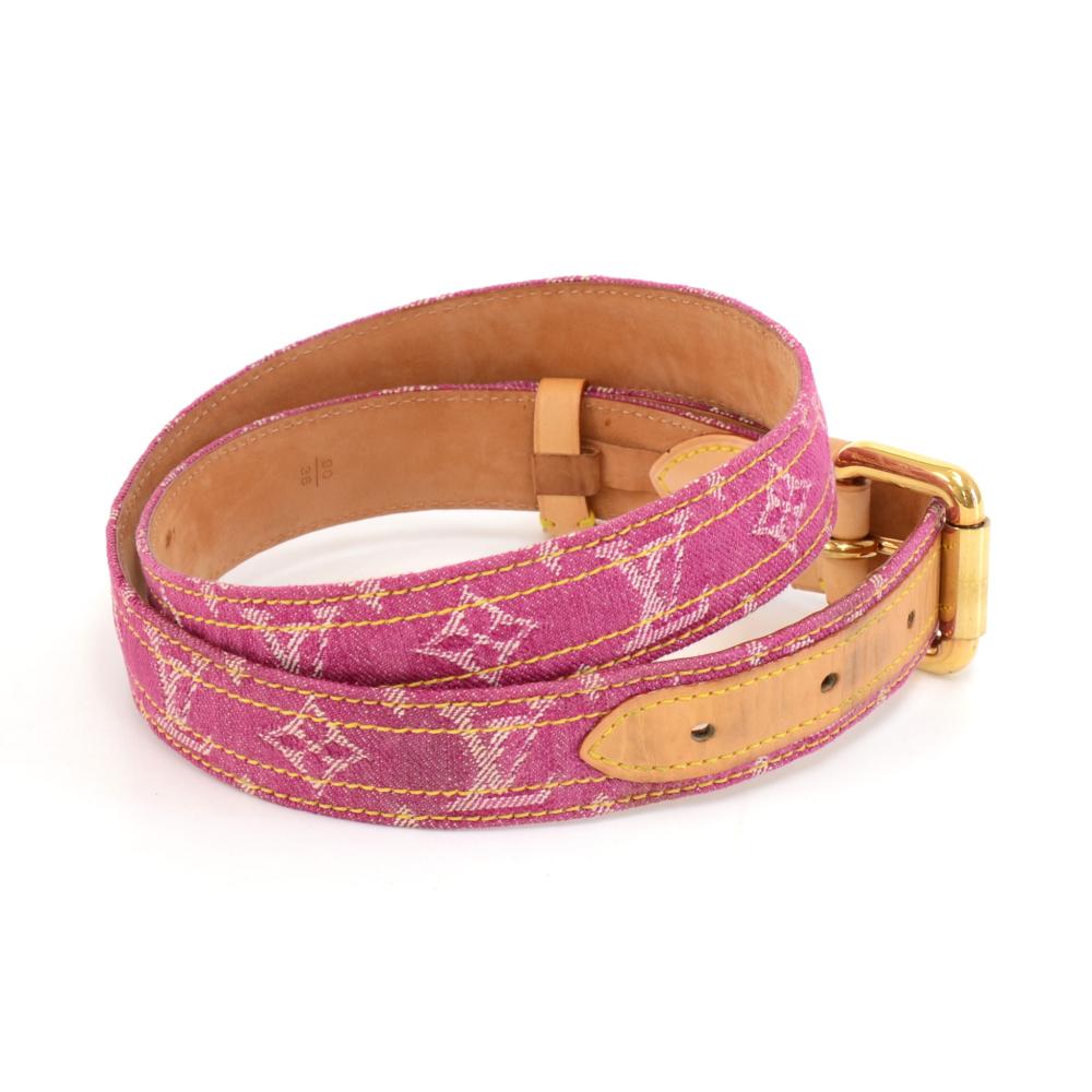 Louis Vuitton Ceinture 30mm belt 90/36 in denim monogram. Gold-tone buckle. It can be worn casually with jeans or formal with suits. It will make a nice statement and always look great! Size: 90/36 stamped.  Adjustable between app 33.7 - 37.6
