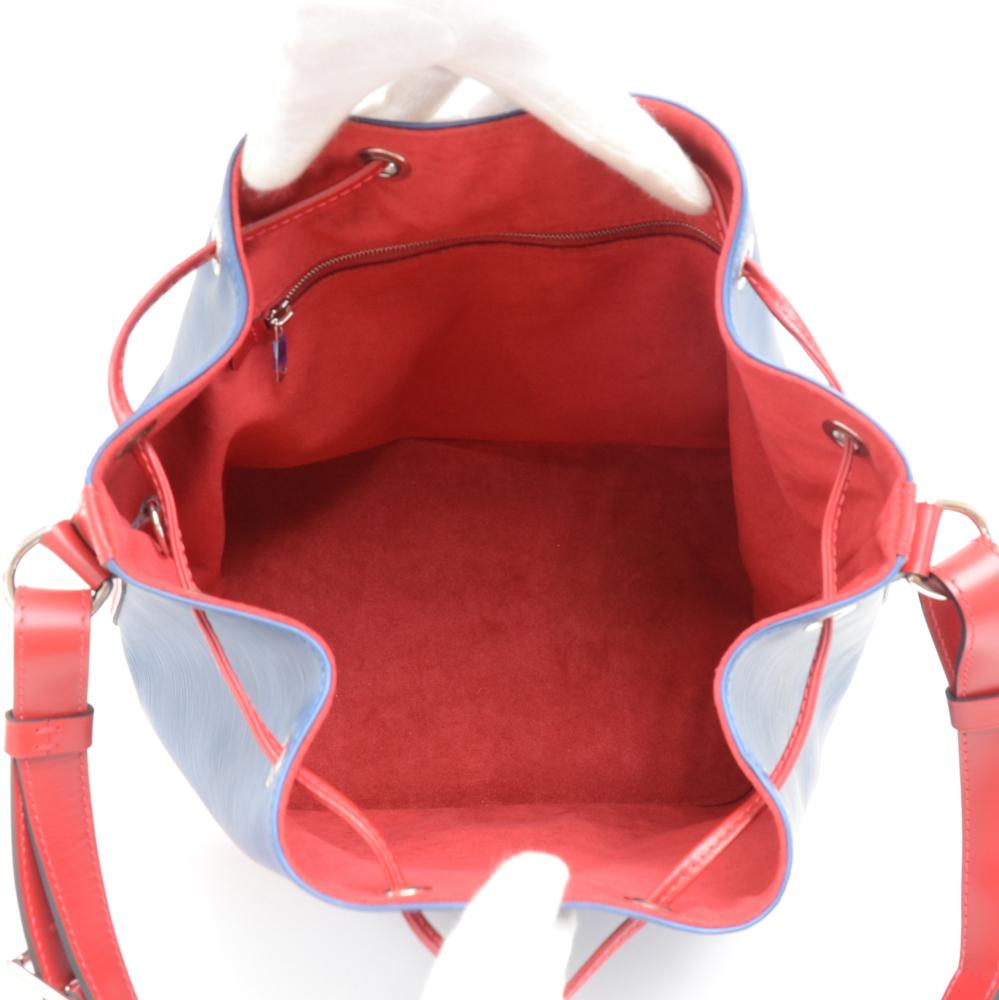 Louis Vuitton Blue x Red Bicolor Epi Leather Petite Noe Shoulder Bag For Sale 2