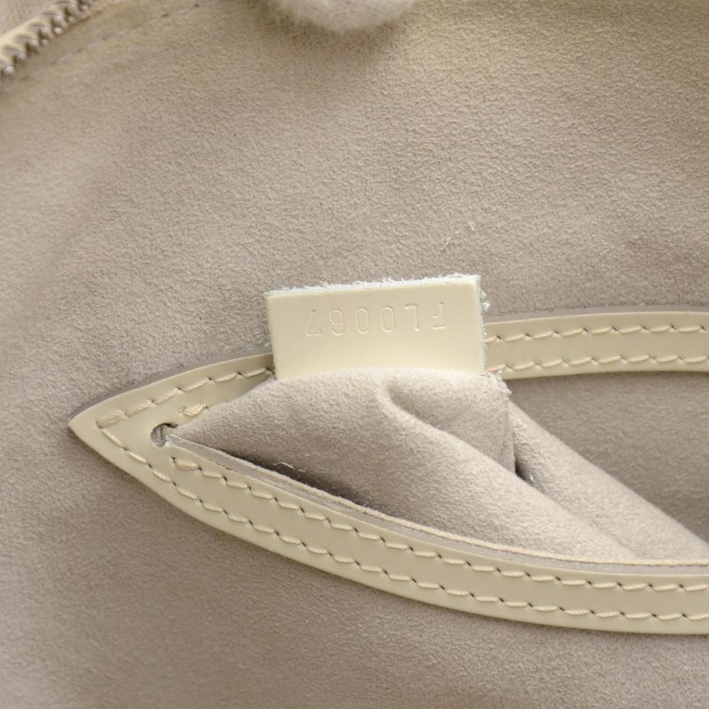 Louis Vuitton Alma White Epi Leather Hand Bag For Sale 4