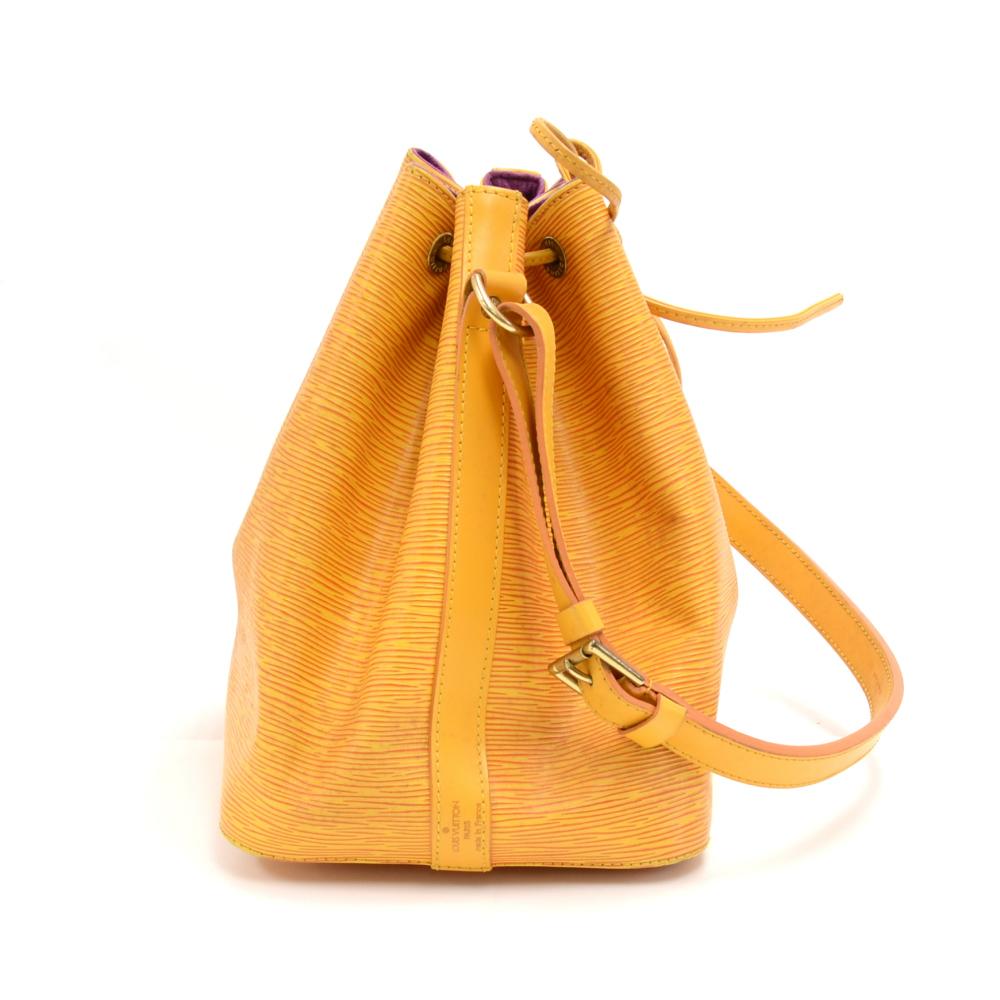 Vintage Louis Vuitton Petit Noe Yellow Epi Leather Shoulder Bag In Good Condition For Sale In Fukuoka, Kyushu