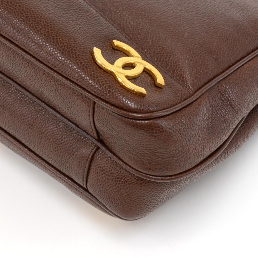 Vintage Chanel Brown Triple CC Logo Caviar Leather Shoulder Bag For Sale 2