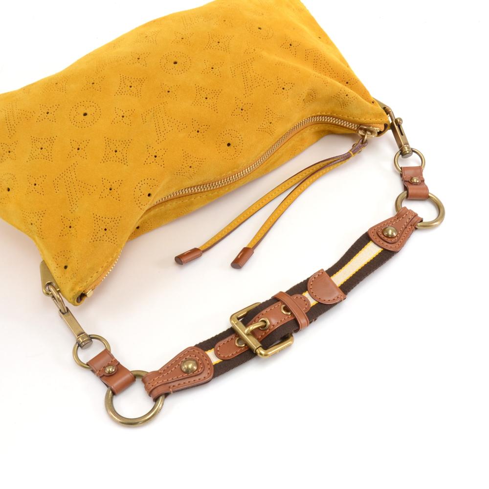 Louis Vuitton Onatah Pochette Yellow Fleurs Suede Leather Shoulder Bag - Limited For Sale 2