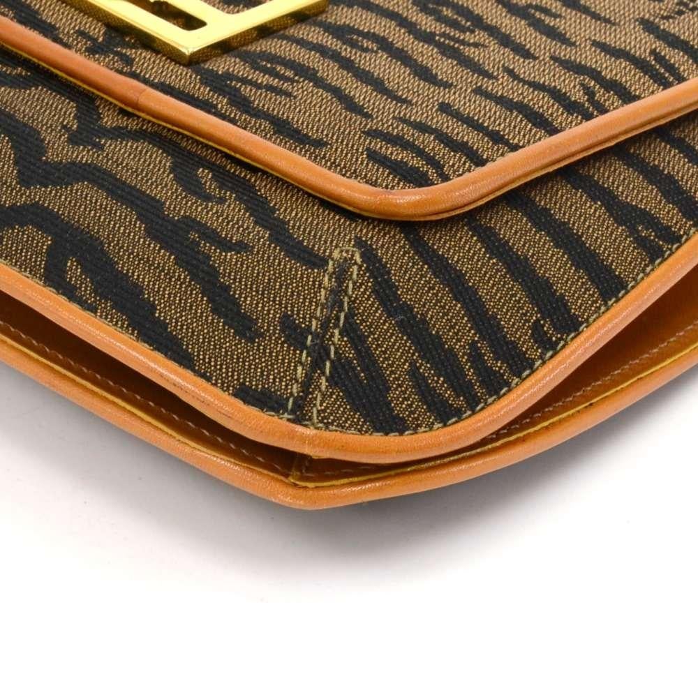 Vintage Fendi Tobacco Tiger Print Canvas & Brown and Yellow  leather Flap Should For Sale 3