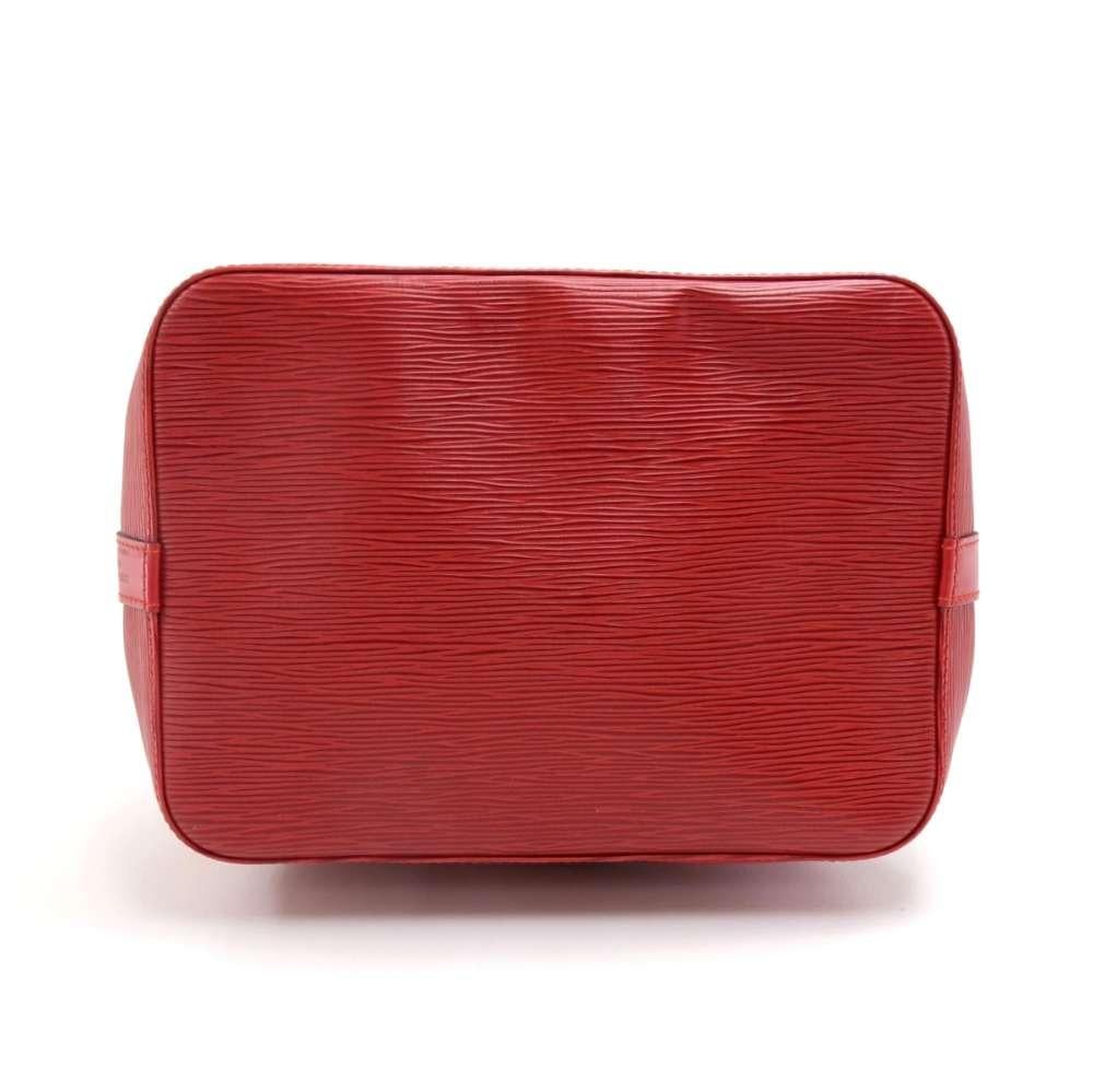 Women's Vintage Louis Vuitton Petit Noe Red Epi Leather Shoulder Bag For Sale