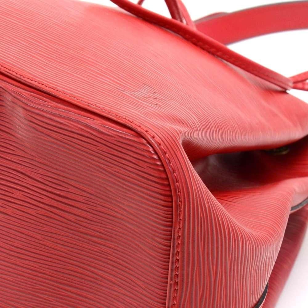 Vintage Louis Vuitton Petit Noe Red Epi Leather Shoulder Bag For Sale 2