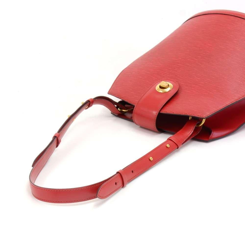Women's Vintage Louis Vuitton Cluny Red Epi Leather Shoulder Bag For Sale