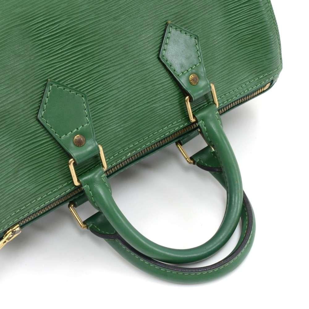 Women's Vintage Louis Vuitton Speedy 25 Green Epi Leather City Hand Bag For Sale
