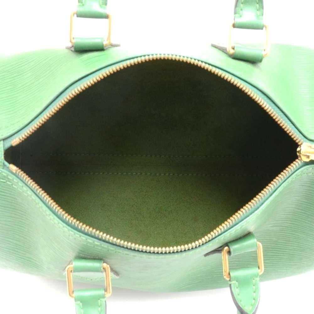 Vintage Louis Vuitton Speedy 25 Green Epi Leather City Hand Bag For Sale 3
