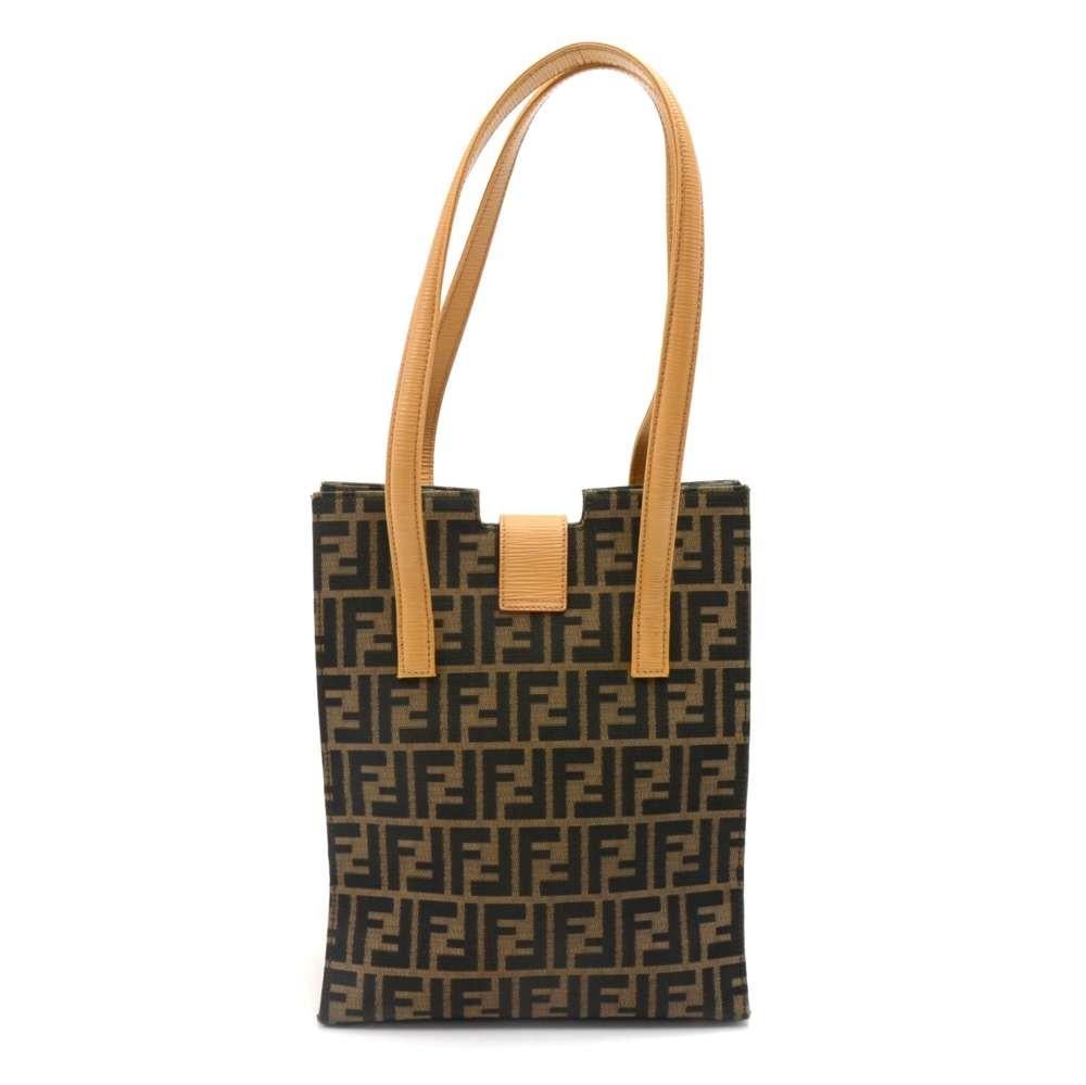 Vintage Fendi Tobacco Zucca Tote bag from the 1970s-1980s.It has the classic tobacco double F or 