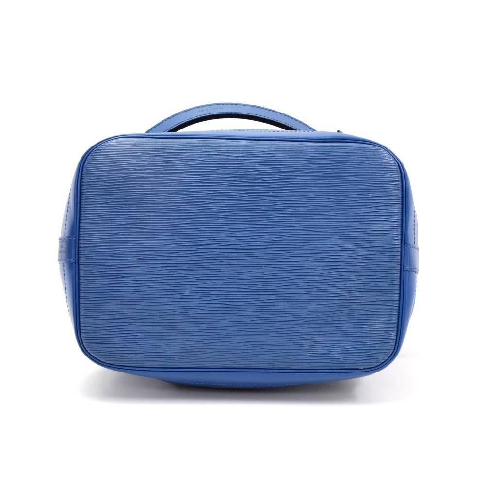 Vintage Louis Vuitton Noe Large Blue Epi Leather Shoulder Bag 2