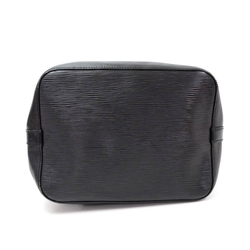 Louis Vuitton Petit Noe Black Epi Leather Shoulder Bag 2