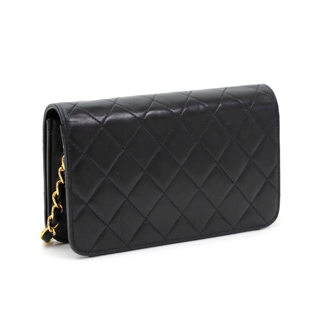 Chanel Black Quilted Leather Shoulder Flap Mini Bag In Good Condition In Fukuoka, Kyushu