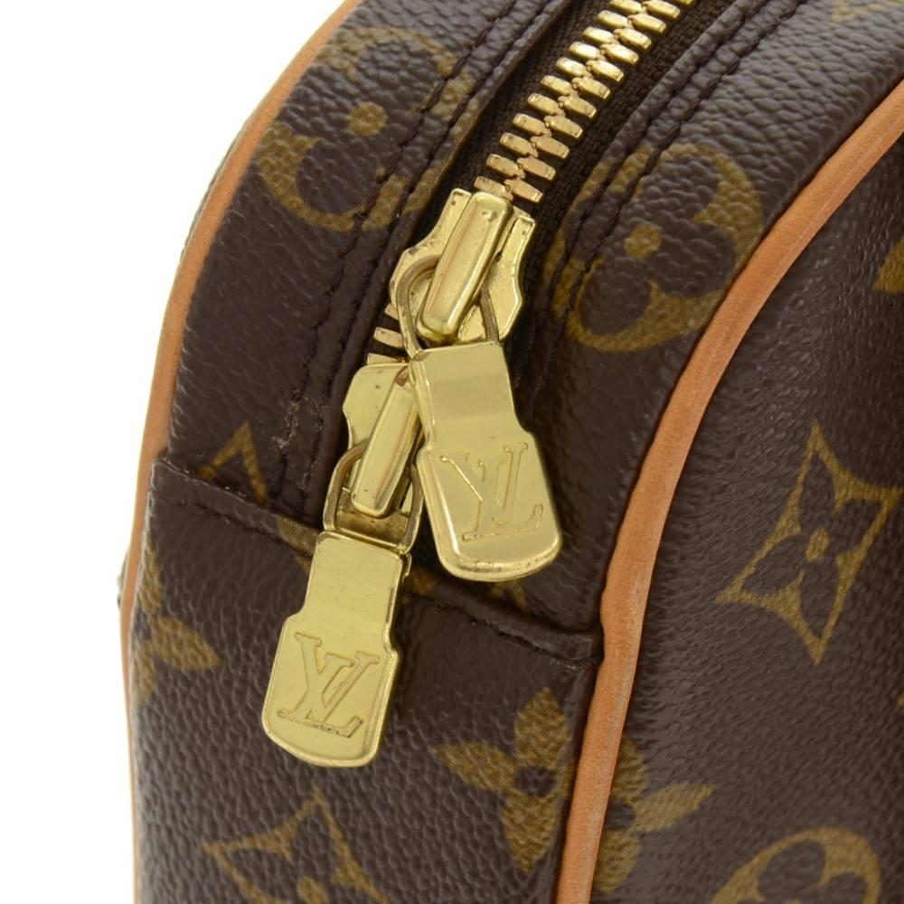 Louis Vuitton Pochette Gange Monogram Canvas Messenger Bag In Good Condition In Fukuoka, Kyushu