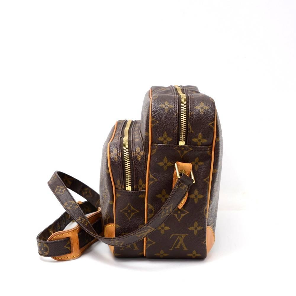 Louis Vuitton Nil Monogram Canvas Shoulder Bag In Excellent Condition In Fukuoka, Kyushu